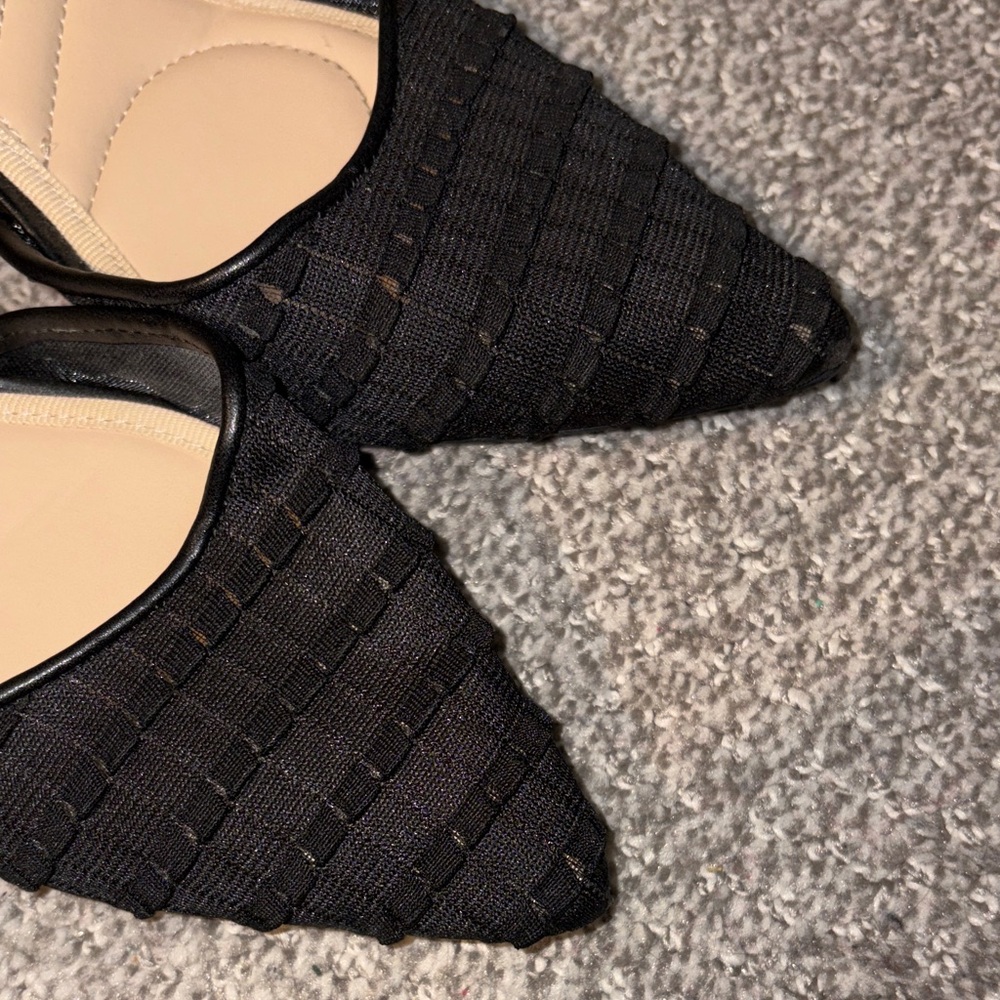 Adrienne Vittadini Black Textured Slingback Pointed Kitten Heels - Picture 5 of 7